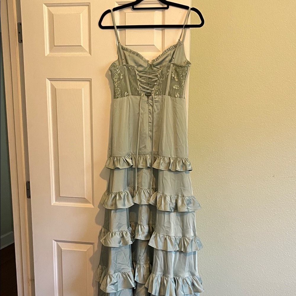 Elegant Green Ruff Dress ltar State layered ruffles from hips to end of maxi - Picture 11 of 11